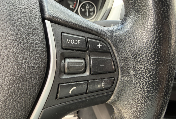 BMW Série 3 F30 318D 143 LOUNGE