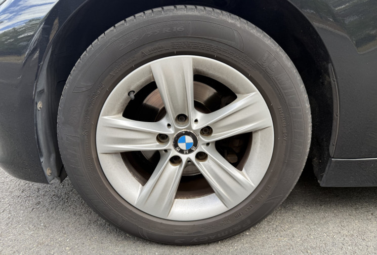 BMW Série 3 F30 318D 143 LOUNGE