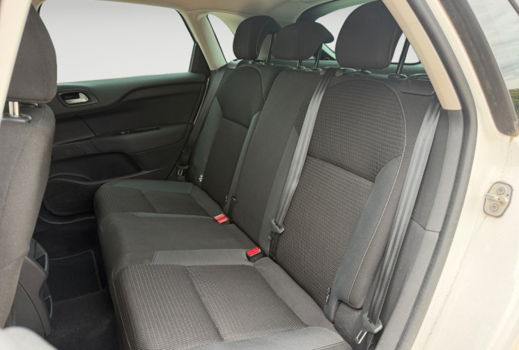 Citroën C4 1.6 BLUE HDi 100 MILLENIUM BUSINESS / CARPLAY / RADAR DE RECUL / DISTRIBUTION 03/26