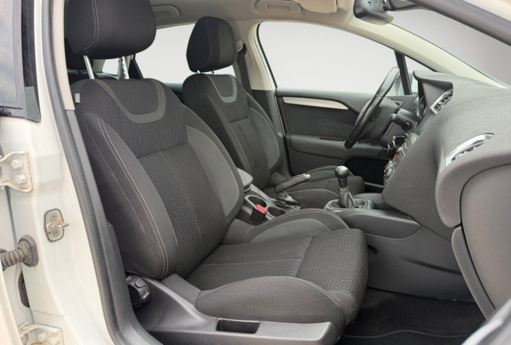 Citroën C4 1.6 BLUE HDi 100 MILLENIUM BUSINESS / CARPLAY / RADAR DE RECUL / DISTRIBUTION 03/26