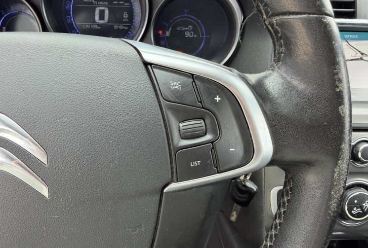 Citroën C4 1.6 BLUE HDi 100 MILLENIUM BUSINESS / CARPLAY / RADAR DE RECUL / DISTRIBUTION 03/26
