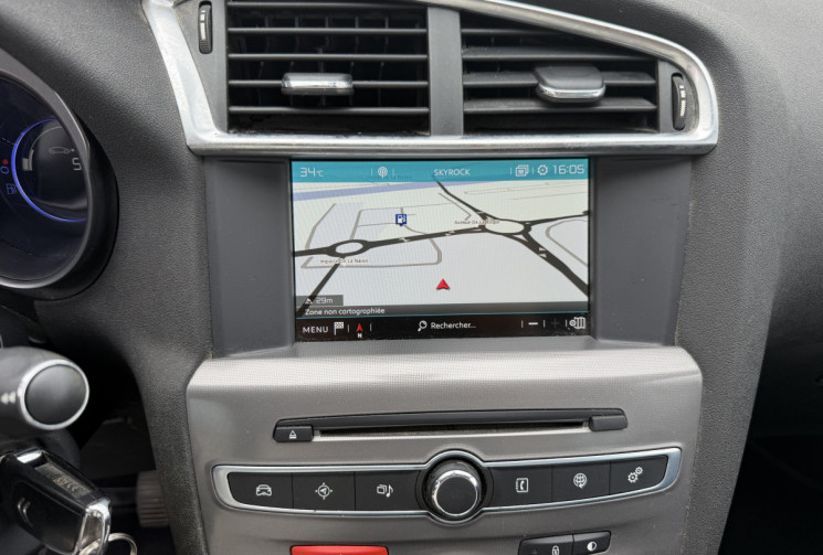 Citroën C4 1.6 BLUE HDi 100 MILLENIUM BUSINESS / CARPLAY / RADAR DE RECUL / DISTRIBUTION 03/26
