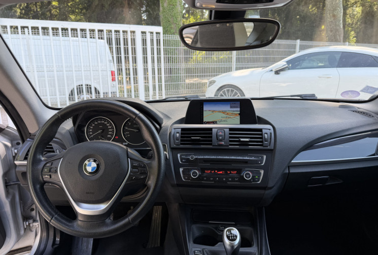 BMW Série 1 114i 102 Urban Life 3P / Radars AV AR / GPS / Keyless / Entretien à Jour