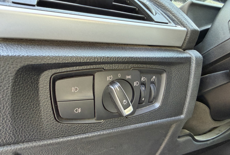 BMW Série 1 114i 102 Urban Life 3P / Radars AV AR / GPS / Keyless / Entretien à Jour