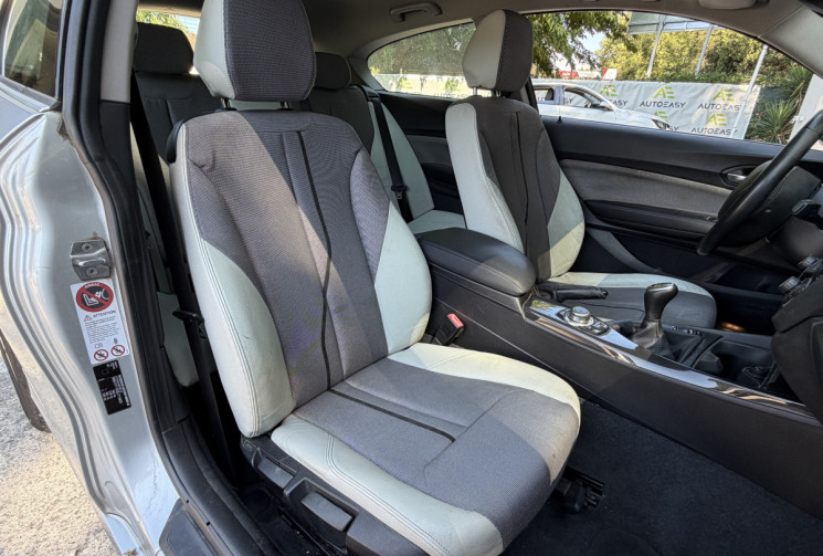 BMW Série 1 114i 102 Urban Life 3P / Radars AV AR / GPS / Keyless / Entretien à Jour