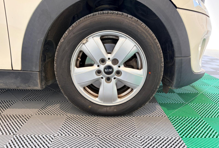 Mini MINI 5 PORTES ONE - Ess 102cv - CLIM - ENTRETIEN JUIL 26 & 4 PNEUS NEUFS