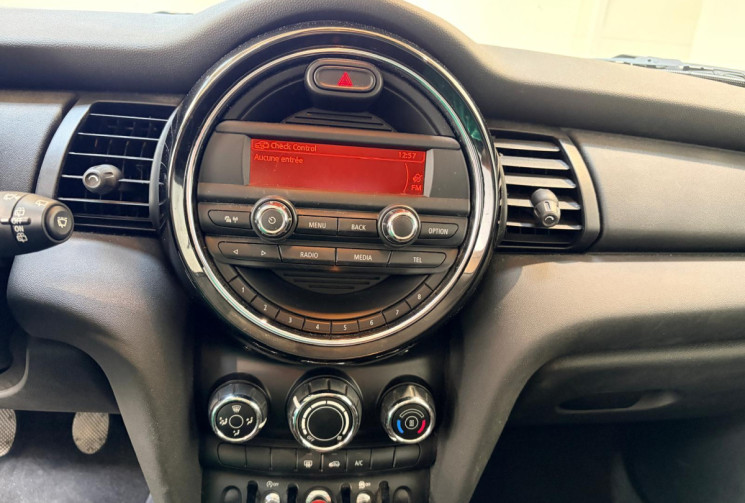 Mini MINI 5 PORTES ONE - Ess 102cv - CLIM - ENTRETIEN JUIL 26 & 4 PNEUS NEUFS