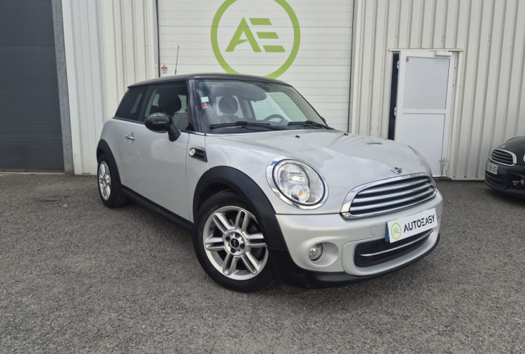Mini Mini 2 (R56) LCI COOPER 1.6 I * CT VIERGE * BIP DE RECUL * CLIM * CARNET COMPLET MINI