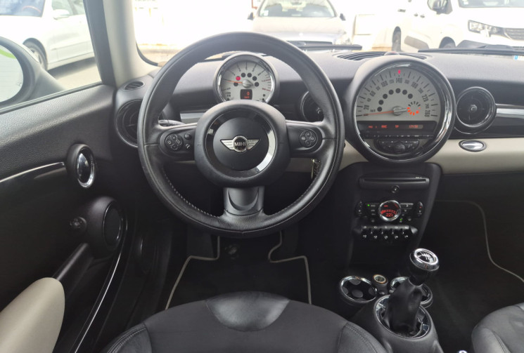 Mini Mini 2 (R56) LCI COOPER 1.6 I * CT VIERGE * BIP DE RECUL * CLIM * CARNET COMPLET MINI