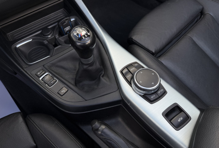 BMW Série 2 235i boite manuelle - M Sport