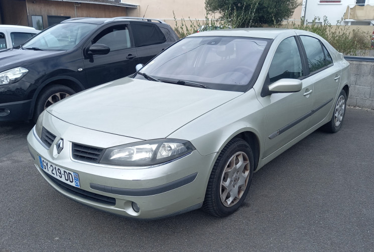 Renault LAGUNA 2.0 16 v POUR PRO DE l'AUTO