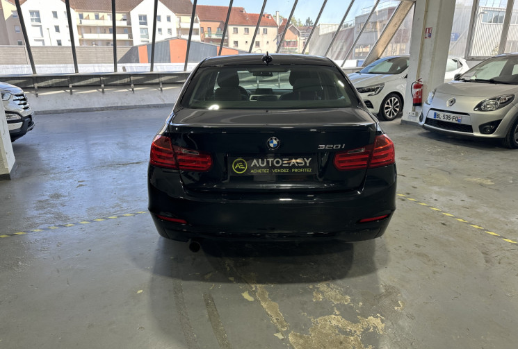 BMW Série 3 - 320i Lounge 184 Très bel état / Suivi rigoureux BMW / Clim auto / Radar AR