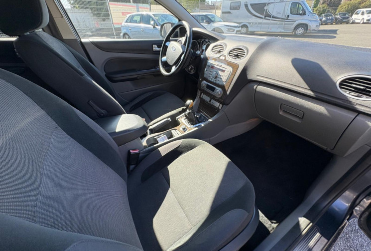 Ford Focus II Phase 2 1.6 Ti VCT  GHIA 115  / GARANTIE 12 MOIS 