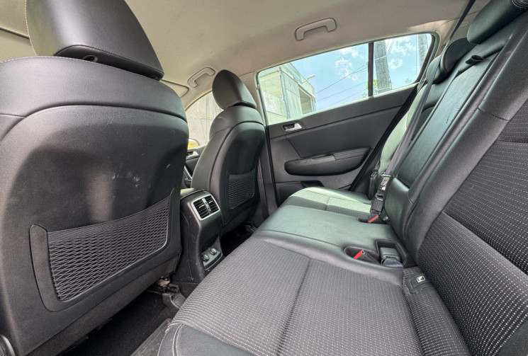 Kia Sportage IV Phase 2 1.6 CRDi VGT 16V 4x2 115 cv // Première main