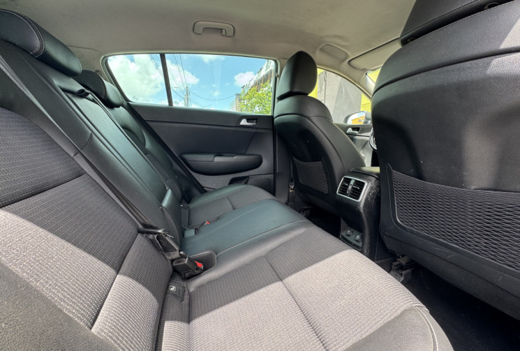 Kia Sportage IV Phase 2 1.6 CRDi VGT 16V 4x2 115 cv // Première main