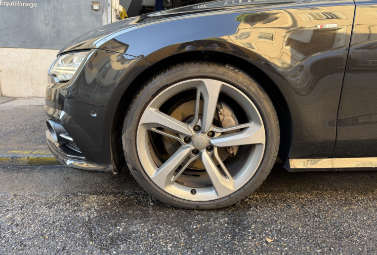Audi A7 SPORTBACK avus origine France 3eme main 3.0 TDI V6 24V Quattro S-Tronic7 272 cv /carplay / 