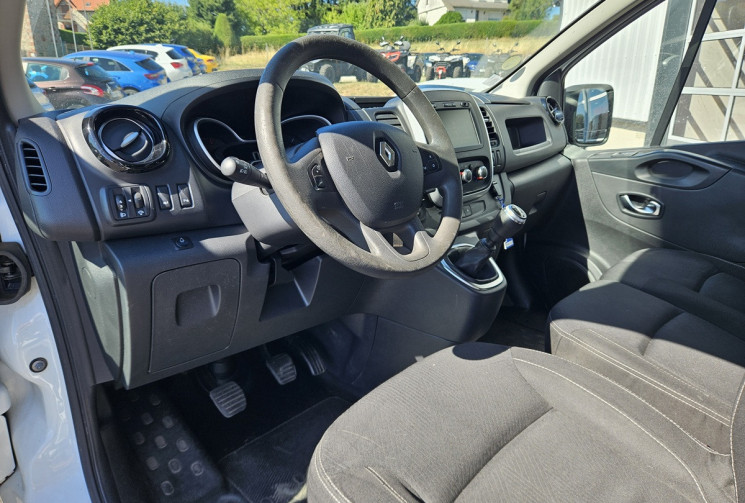 Renault Trafic III 2.0 DCI 145 GRAND CONFORT 6 PLACES