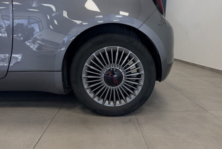 FIAT 500 500-e Red