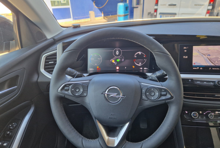 Opel Grandland  Phase 2 1.2 i 12V Turbo Hybrid e-DSC6 136 cv Boîte auto