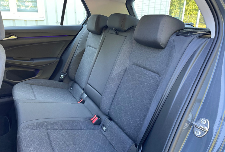 Volkswagen Golf 8 Life Plus 2.0 TDI 116 ch DSG7-13 000Km-Caméra de recul-Radar Av et AR-Etat Neuf