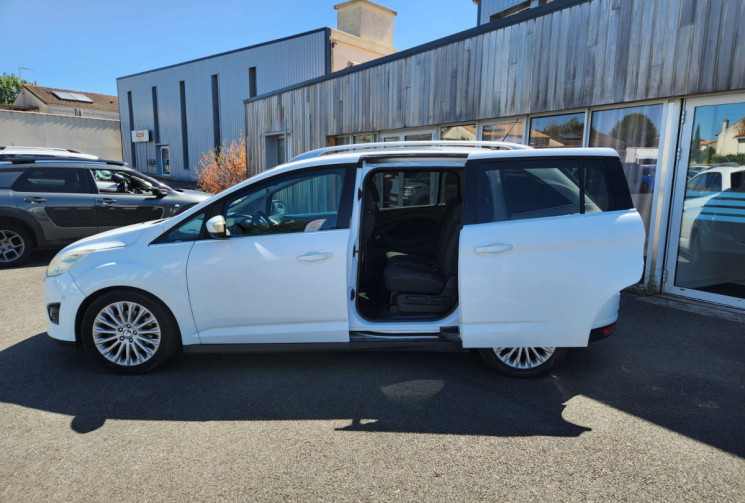 Ford C-MAX  2.0 140 TITANIUM / BOITE AUTO / SUIVI FULL FORD / TRES BON ETAT / 7 PLACES
