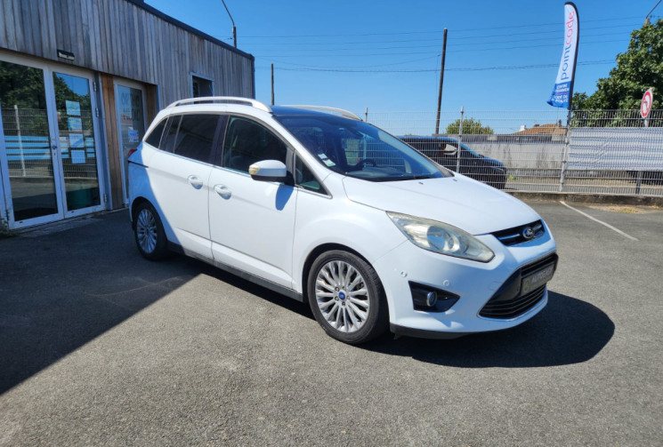 Ford C-MAX  2.0 140 TITANIUM / BOITE AUTO / SUIVI FULL FORD / TRES BON ETAT / 7 PLACES