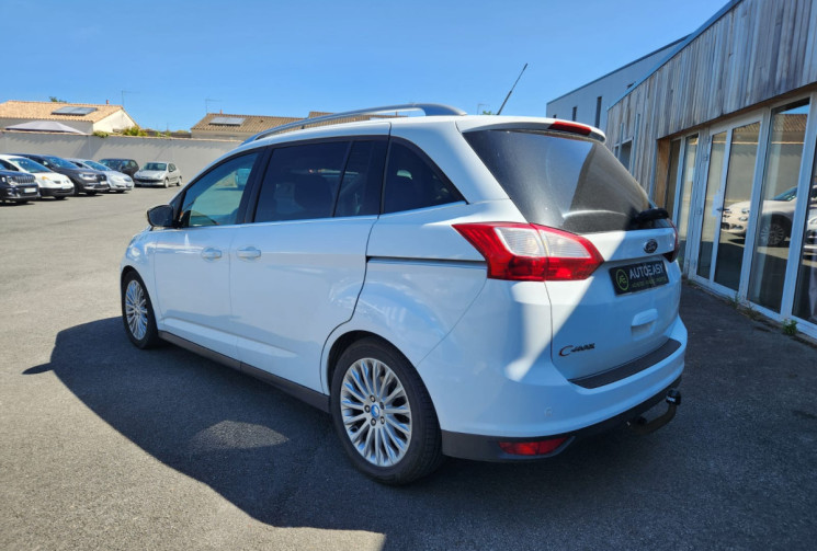 Ford C-MAX  2.0 140 TITANIUM / BOITE AUTO / SUIVI FULL FORD / TRES BON ETAT / 7 PLACES