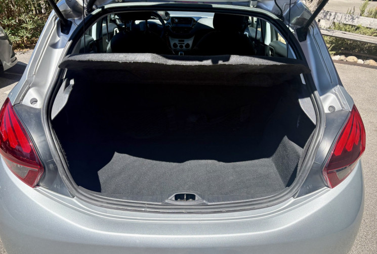 Peugeot 208 1.0 VTi 68 ch Like / 1ère Main / 53000km 