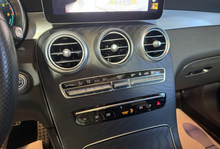 Mercedes GLC Coupé 300 de AMG LINE GARANTIE 1 AN PACK BLACK 2.0 de MATIC  194 cv