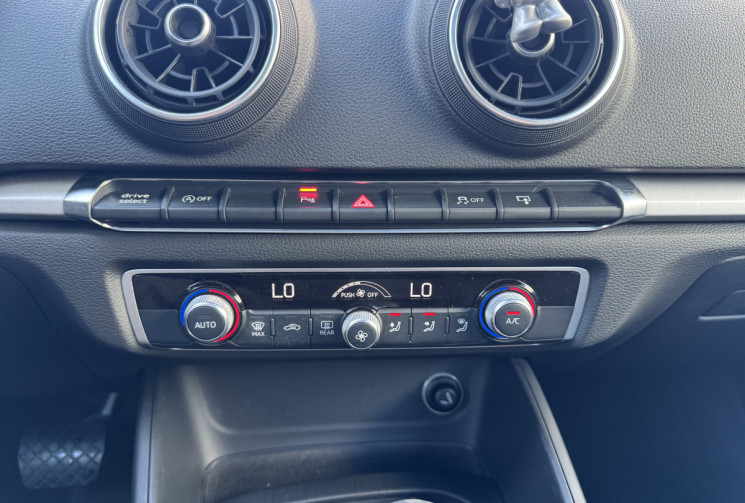 Audi A3 SPORTBACK III 2.0 TDI 150ch Design S tronic 6// TOIT OUVRANT// CAMERA DE RECUL