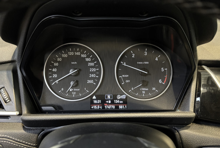BMW SERIE 2 ACTIVETOURER 216d 116 ch Pack Sport / Entretien complet