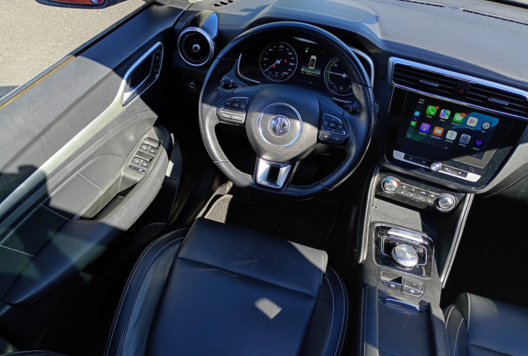MG ZS  EV 44.5 kWh LUXURY - TOIT OUVRANT / SIEGES ELECTRIQUES CHAUFFANTS
