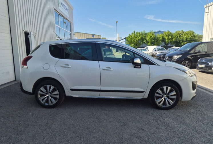 Peugeot 3008 I PHASE 2 1.6 HDi 120 CV * ALLURE * TOIT PANO – DISTRIBUTION FAITE – SUIVI PEUGEOT