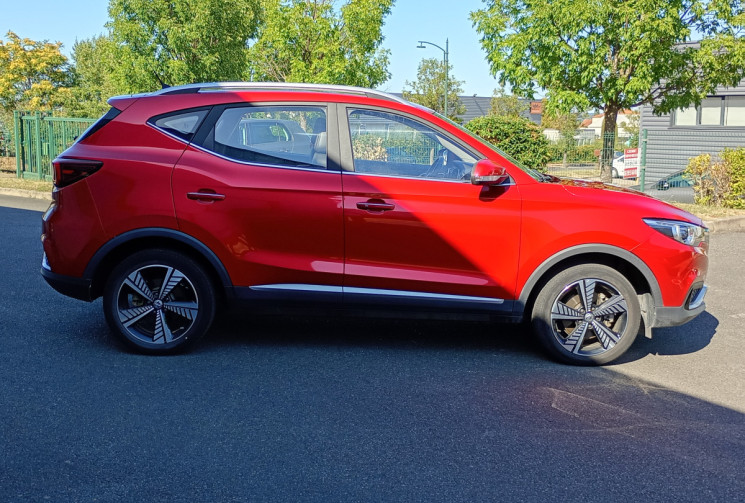 MG ZS  EV 44.5 kWh LUXURY - TOIT OUVRANT / SIEGES ELECTRIQUES CHAUFFANTS