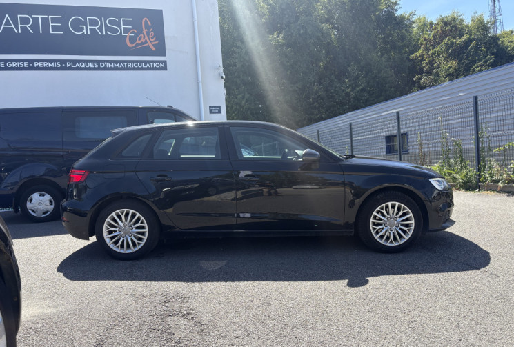Audi A3 SPORTBACK III 2.0 TDI 150ch Design S tronic 6// TOIT OUVRANT// CAMERA DE RECUL