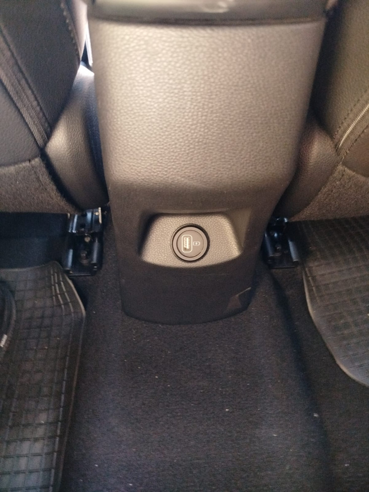 Kia STONIC 1.0 T-GDi 100 ch  GT Line // 1ère MAIN // GARANTIE 2032