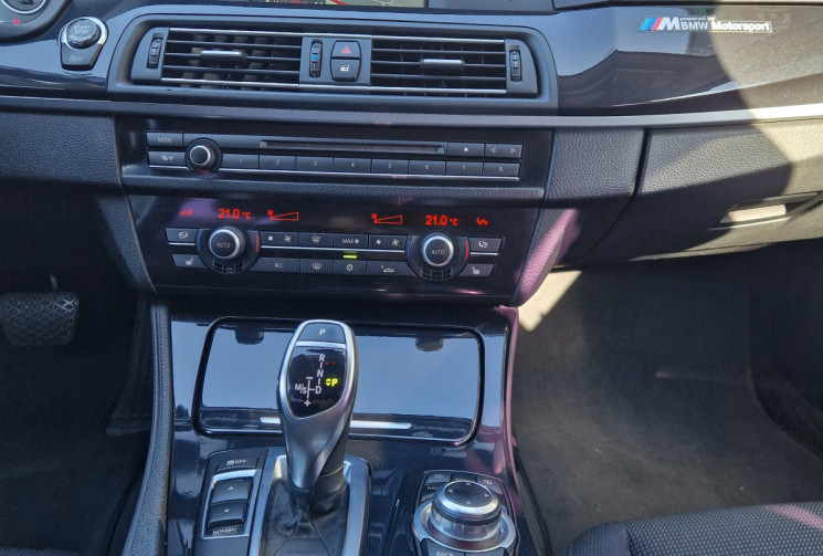 BMW SERIE 5 TOURING 530d xDrive 3.0D 258 cv Boîte auto
