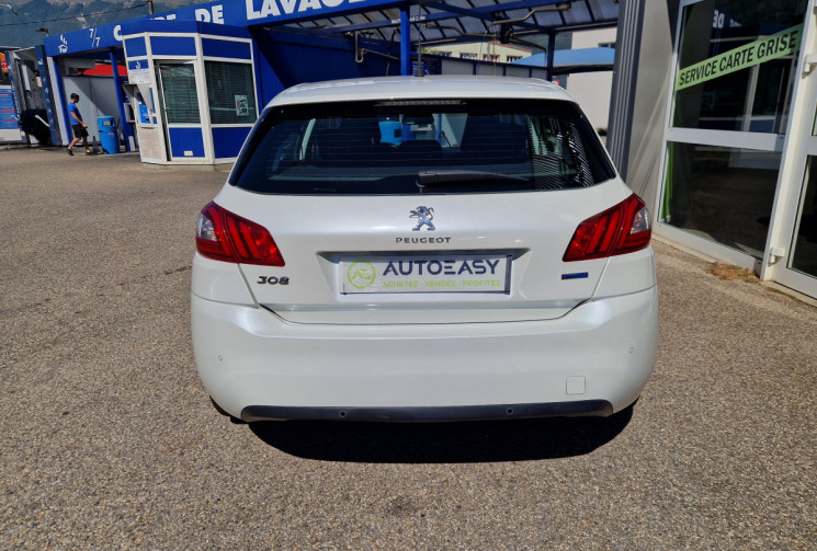 Peugeot 308 phase II 1.6 BlueHdi 120 Allure