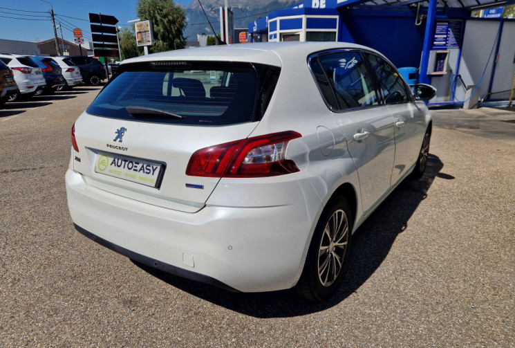 Peugeot 308 phase II 1.6 BlueHdi 120 Allure