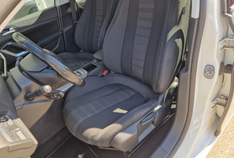 Peugeot 308 phase II 1.6 BlueHdi 120 Allure