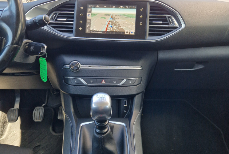 Peugeot 308 phase II 1.6 BlueHdi 120 Allure