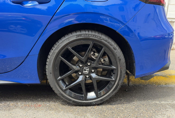 Honda Civic sport + pack carbon e:HEV 2.0 i-MMD 184 HEV e-CVT 143 cv / Origine France 1er main /