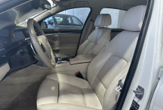 BMW Série 5 530d LCI Modern Xdrive 258 / Suspensions pilotées / Sièges confort / Hayon électrique