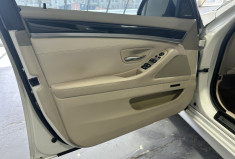 BMW Série 5 530d LCI Modern Xdrive 258 / Suspensions pilotées / Sièges confort / Hayon électrique