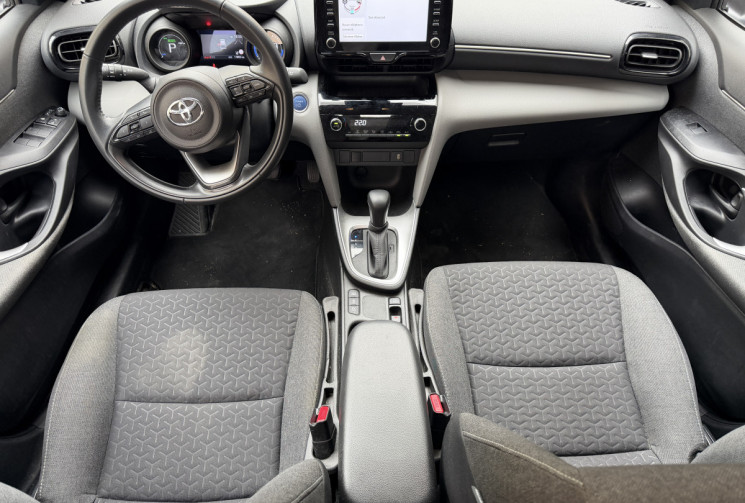 Toyota Yaris Cross dynamic 1.5 HSD 116 Hybrid Boîte auto Origine France 1er main / camera / Carplay