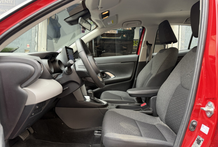 Toyota Yaris Cross dynamic 1.5 HSD 116 Hybrid Boîte auto Origine France 1er main / camera / Carplay