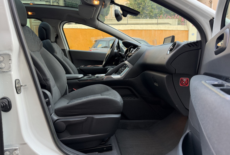 Peugeot 3008 ALLURE  2.0 HDi 16V FAP 200 Hybrid4 BMP6 S&S 163 cv