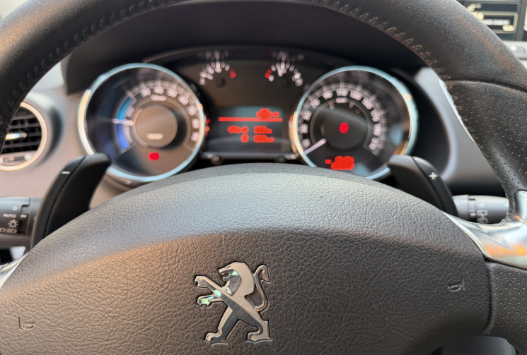 Peugeot 3008 ALLURE  2.0 HDi 16V FAP 200 Hybrid4 BMP6 S&S 163 cv