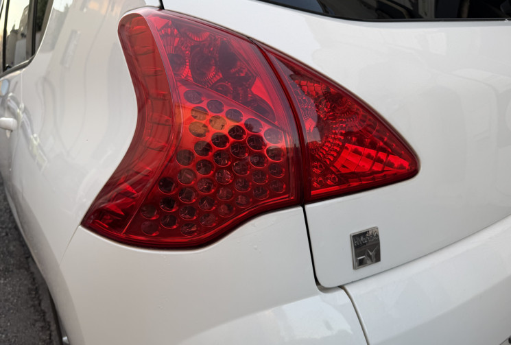 Peugeot 3008 ALLURE  2.0 HDi 16V FAP 200 Hybrid4 BMP6 S&S 163 cv