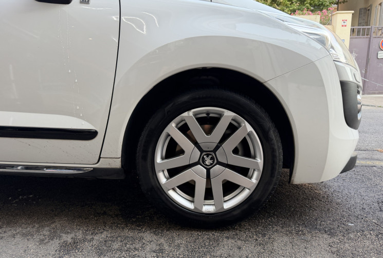 Peugeot 3008 ALLURE  2.0 HDi 16V FAP 200 Hybrid4 BMP6 S&S 163 cv
